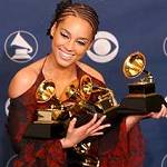 Alicia Keys at the 2002 Grammys